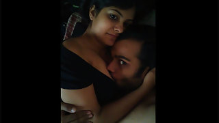 hot indian babe boobs sucked by her lover