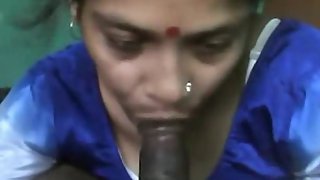 Married Indian bhabhi blowjob